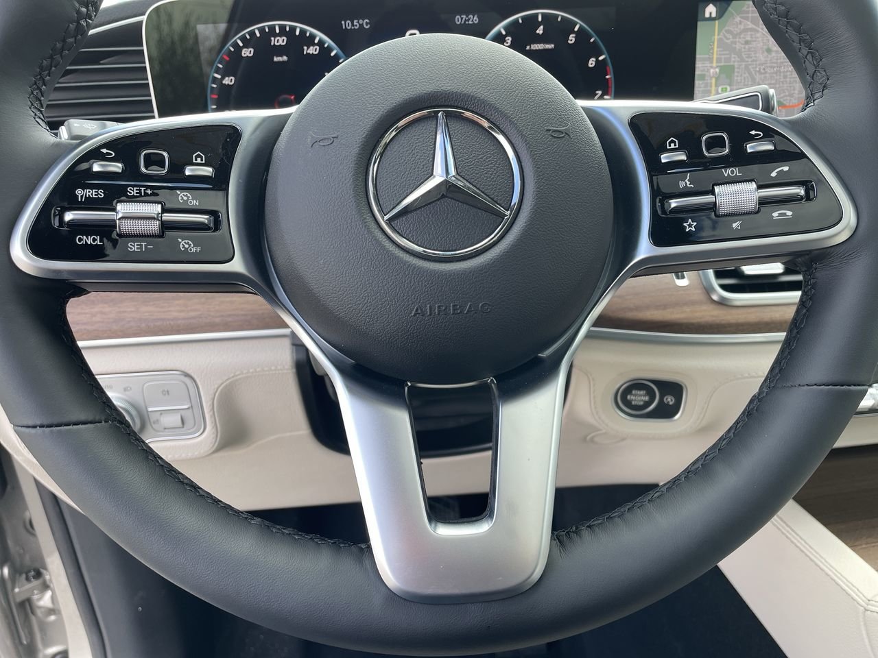 Used 2023 Mojave Silver Metallic Mercedes-Benz 4MATIC SUV image 22
