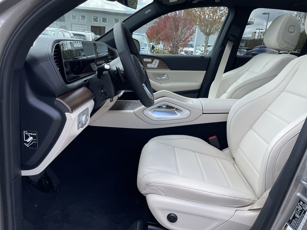 Used 2023 Mojave Silver Metallic Mercedes-Benz 4MATIC SUV image 19
