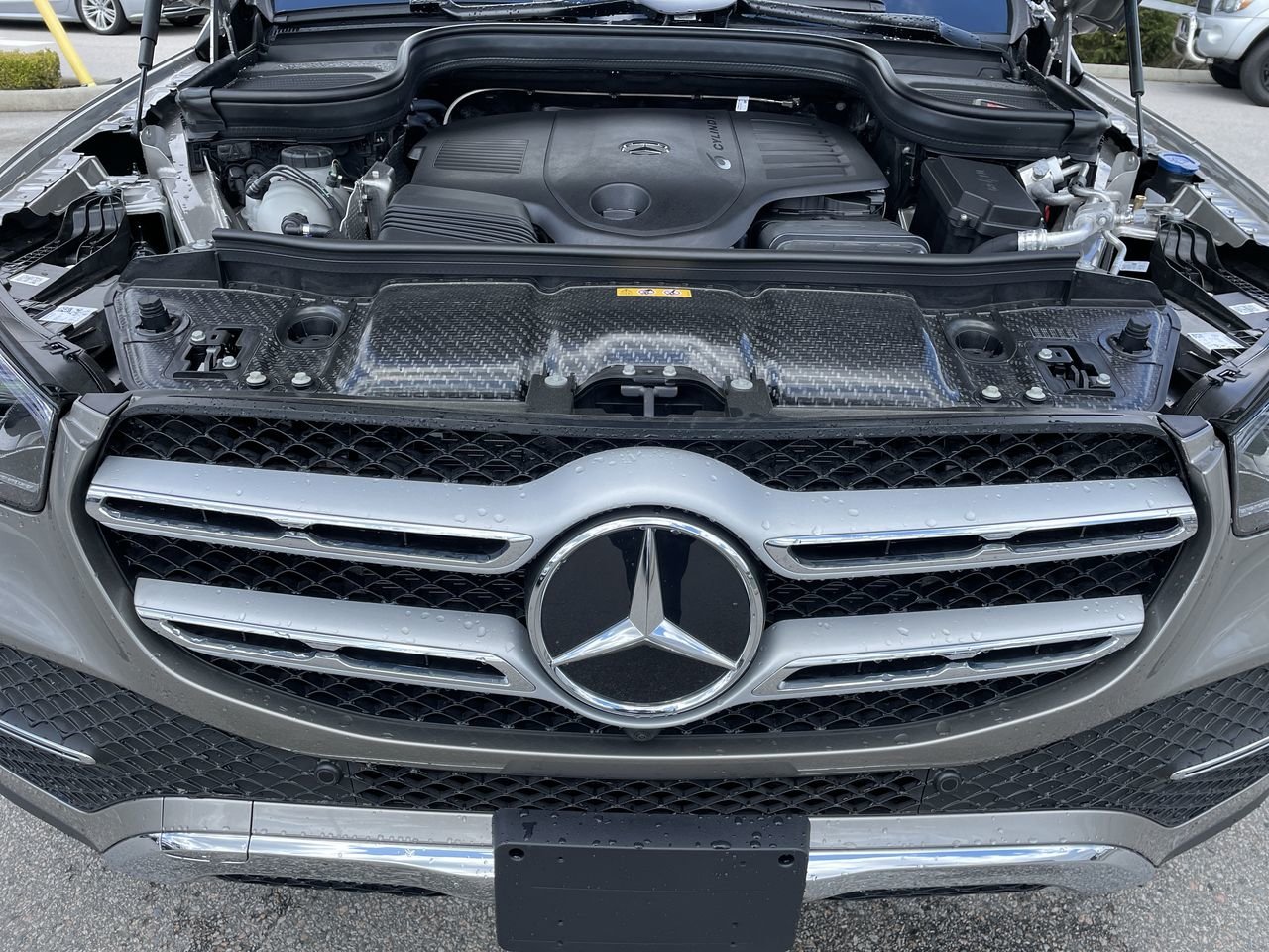 Used 2023 Mojave Silver Metallic Mercedes-Benz 4MATIC SUV image 34