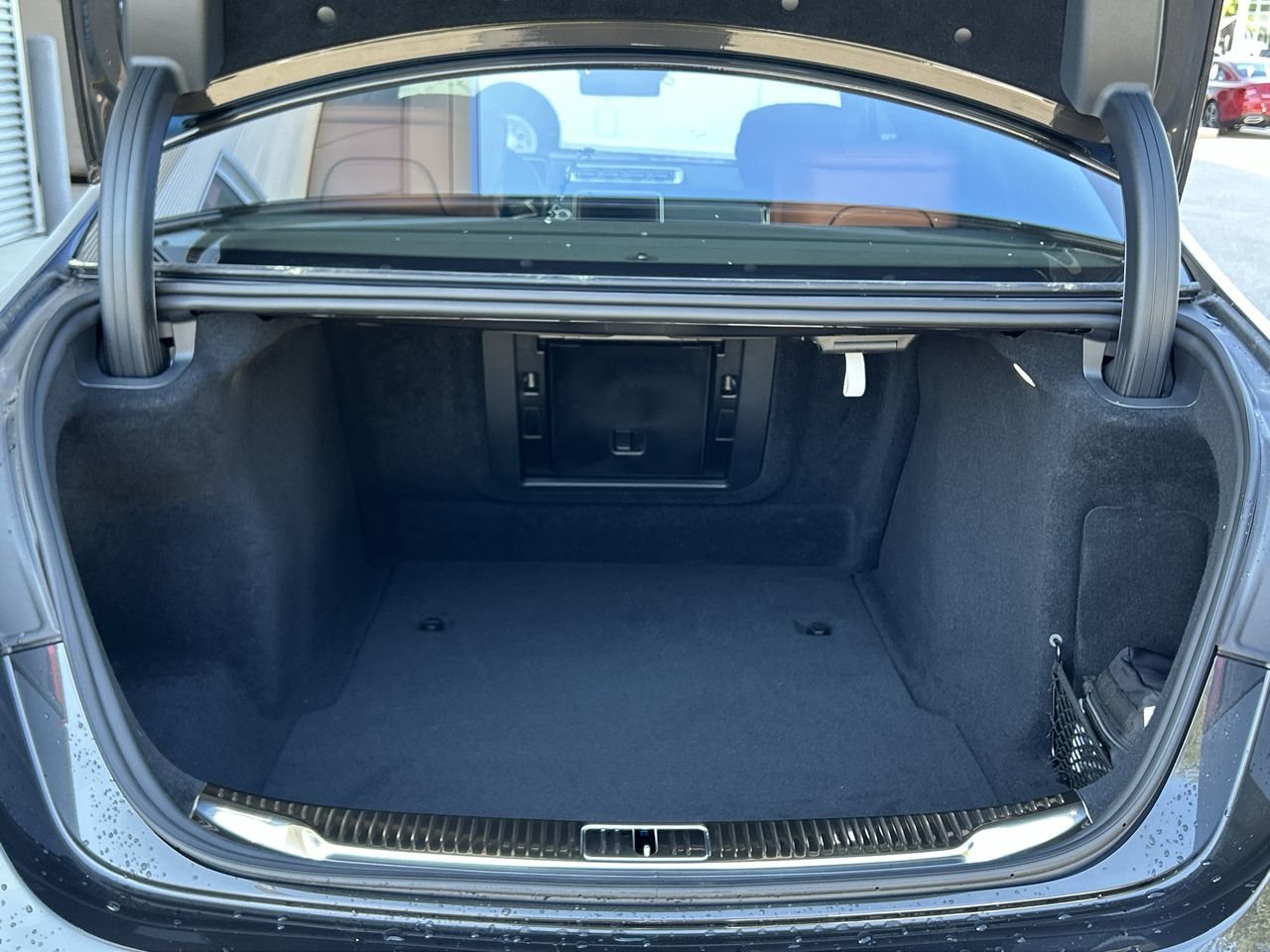 New 2023 Graphite Grey Mercedes-Benz S 580 4MATIC image 19