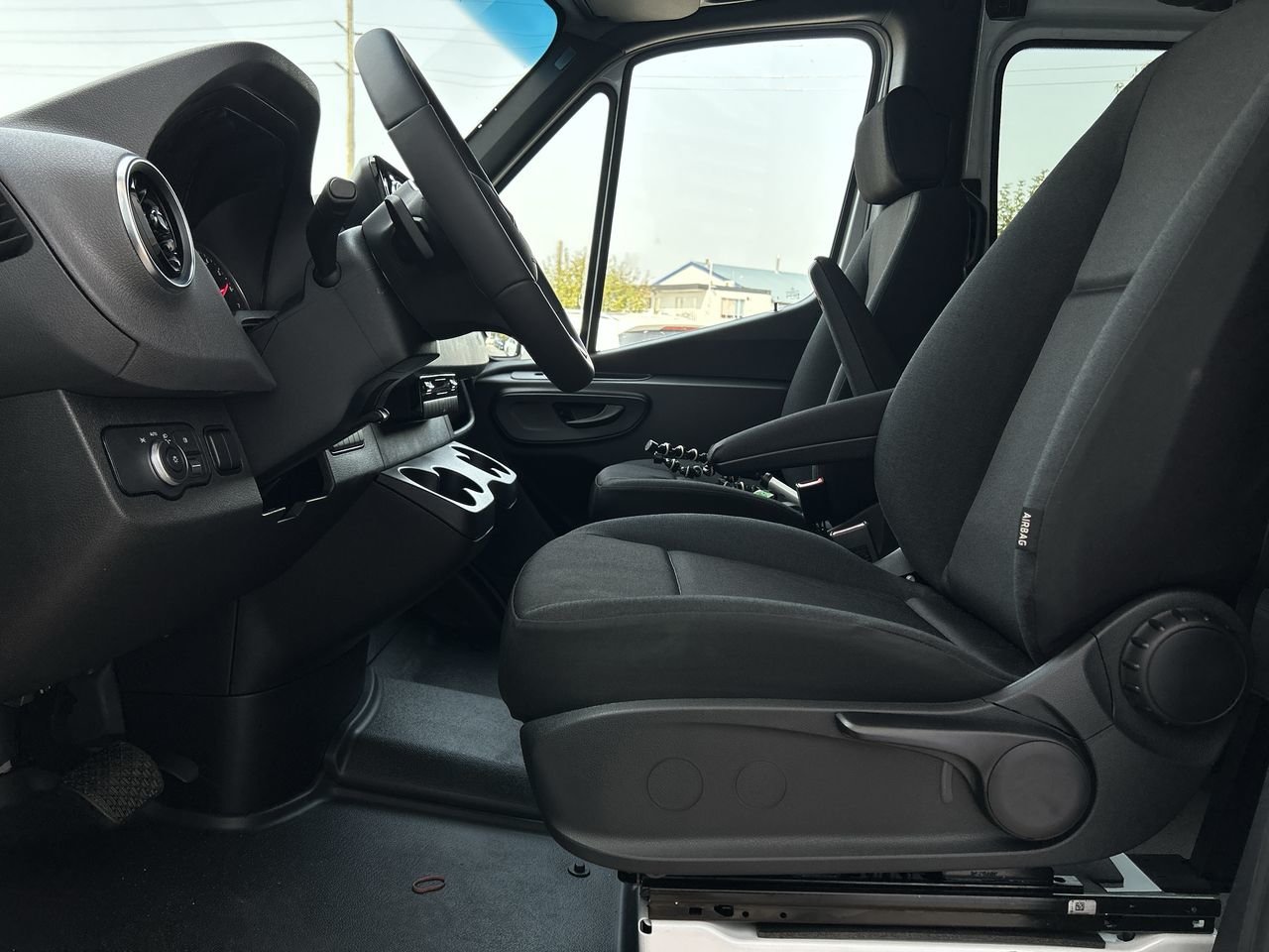 New 2023 Arctic white Mercedes-Benz 170 Wheelbase High Roof image 20