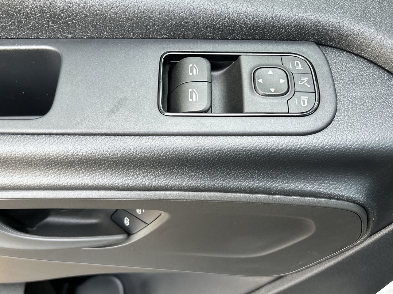 New 2023 Arctic white Mercedes-Benz 170 Wheelbase High Roof image 22