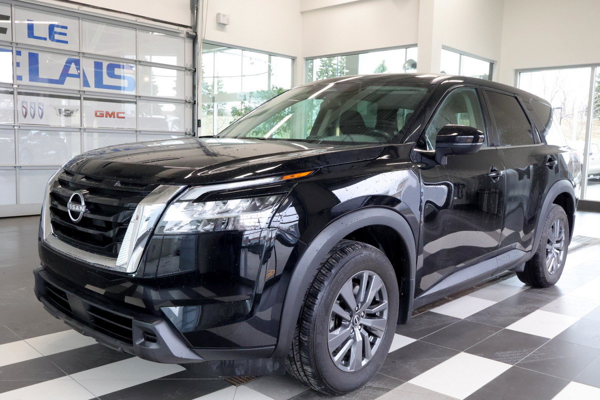 2022 Nissan Pathfinder S 4WD