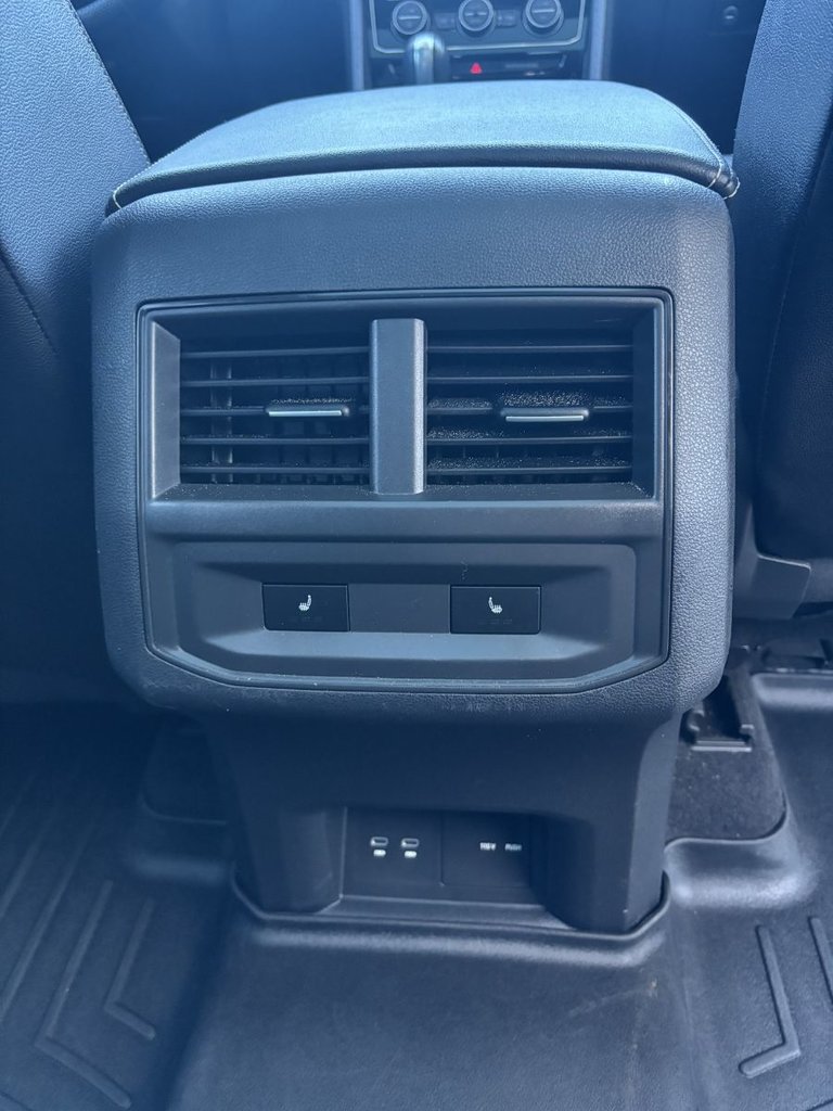 2022 Volkswagen Atlas Cross Sport Execline**R-LINE**CUIR**TOIT**NAV** FINANCEMENT DISPONIBLE 1ERE 2EME CHANCE