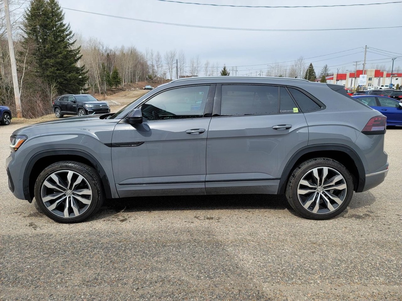 2022 Volkswagen Atlas Cross Sport Execline**R-LINE**CUIR**TOIT**NAV** FINANCEMENT DISPONIBLE 1ERE 2EME CHANCE