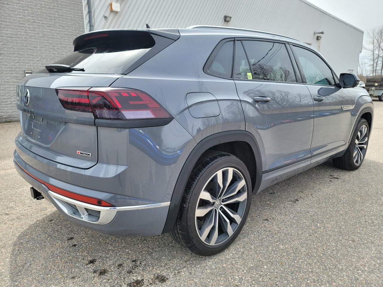 2022 Volkswagen Atlas Cross Sport Execline**R-LINE**CUIR**TOIT**NAV** FINANCEMENT DISPONIBLE 1ERE 2EME CHANCE