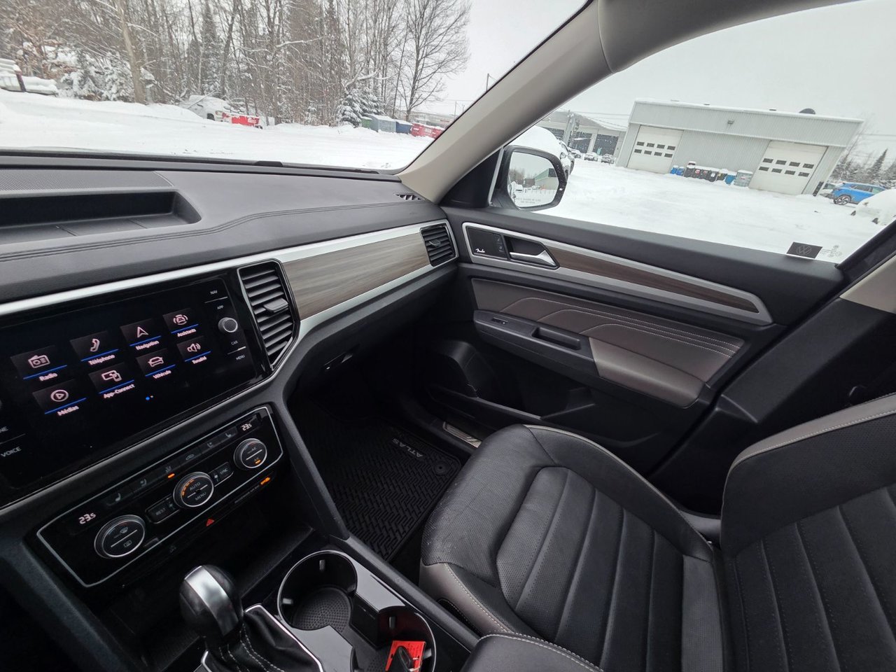 2022 Volkswagen Atlas Highline Atlas Highline 2022: luxury and performance—with remaining warranty included!