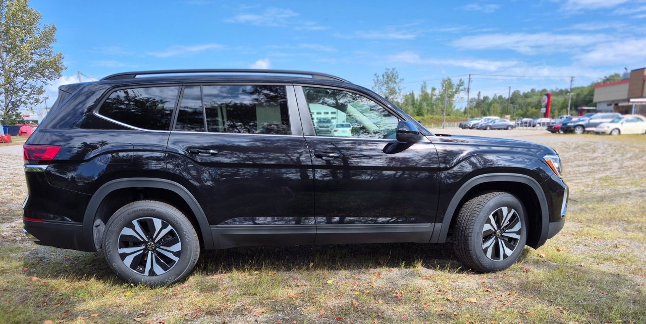 2025 Volkswagen Atlas Comfortline Atlas 2025 — Built for big lives