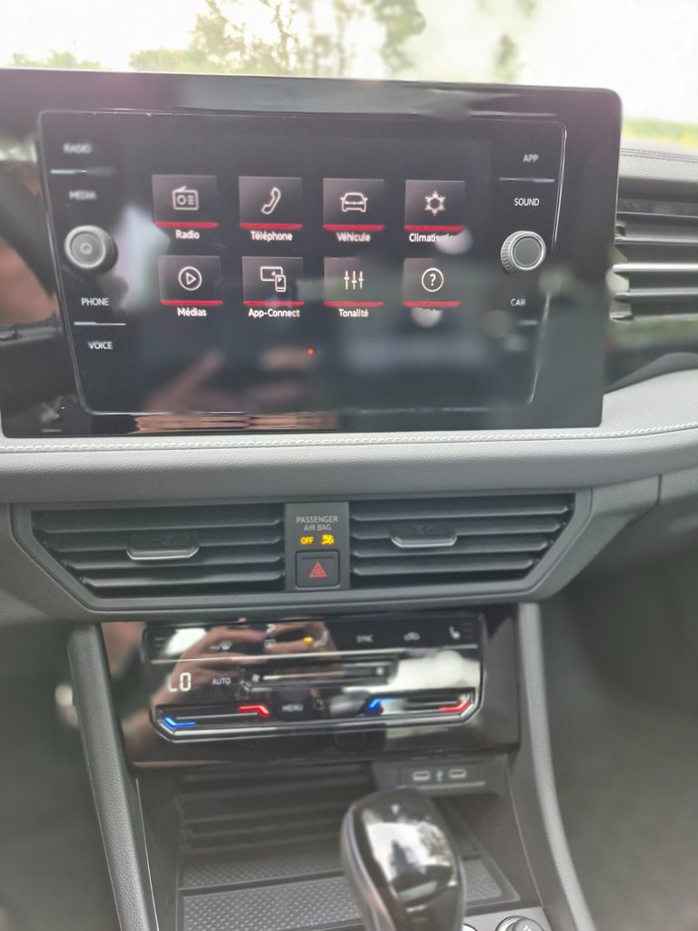 2025 Volkswagen Jetta Comfortline Jetta 2025: The Future Drives With You