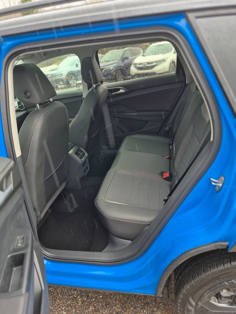 2025 Volkswagen Taos Comfortline Black Edition 4MOTION aos 2025 – Go Your Own Way