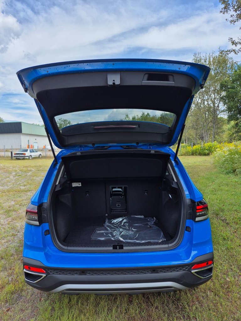 2025 Volkswagen Taos Comfortline Taos 2025 courtesy, low mileage