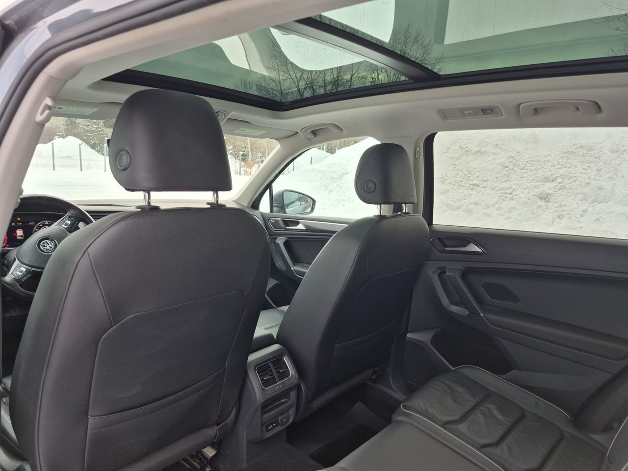 Volkswagen Tiguan Highline 2018 Bas kilométrage, finition Highline : l’excellence Volkswagen à portée de main.