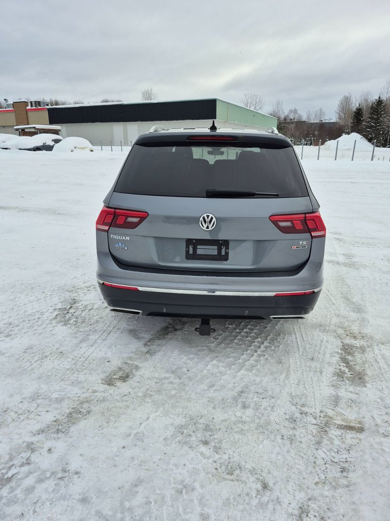 Volkswagen Tiguan Highline 2018 Bas kilométrage, finition Highline : l’excellence Volkswagen à portée de main.