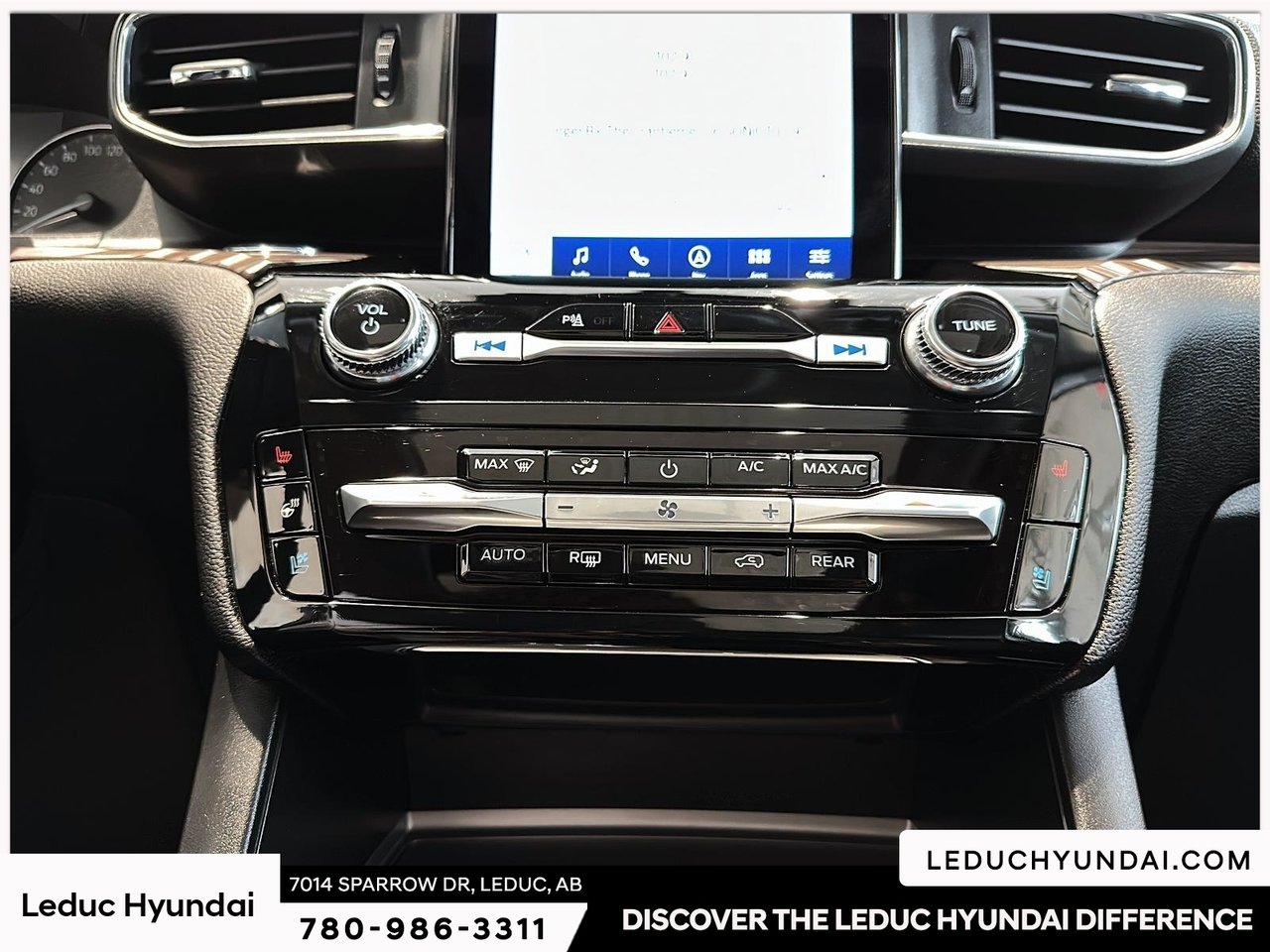 2024 Ford Explorer Limited-23