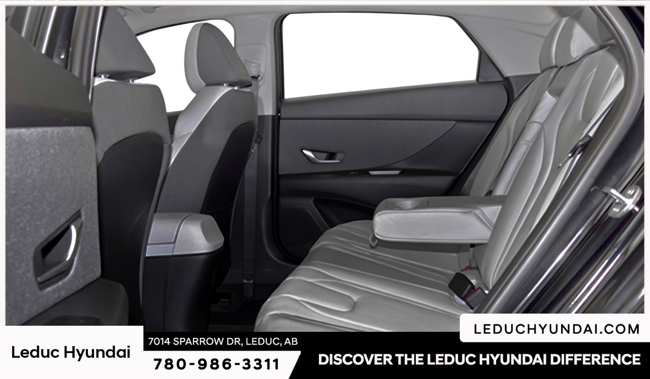 2026 Hyundai Elantra Hybrid Luxury Two-Tone Interior-4