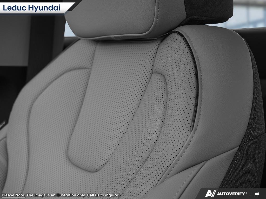 2026 Hyundai Elantra Hybrid Luxury Two-Tone Interior-17