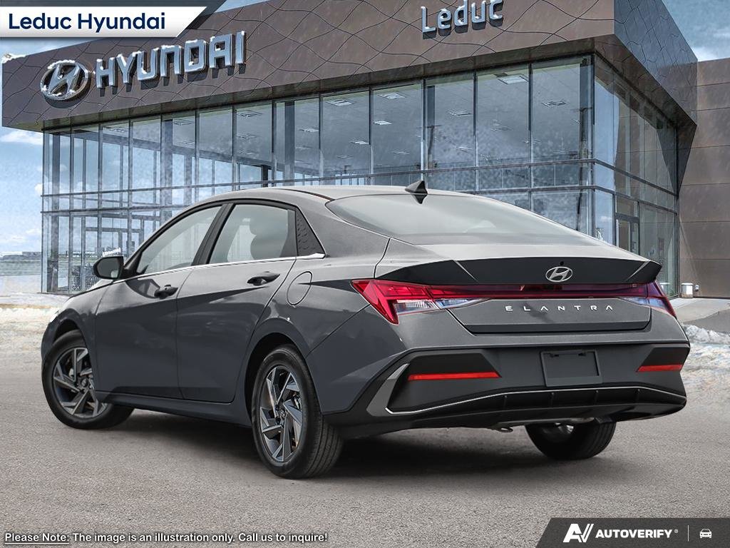 2026 Hyundai Elantra Luxury Two-Tone Interior-3