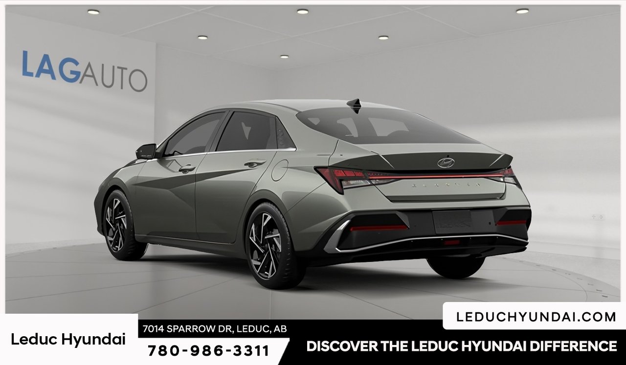 2026 Hyundai Elantra Luxury Two-Tone Interior-2