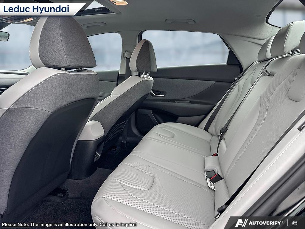 2026 Hyundai Elantra Luxury Two-Tone Interior-18