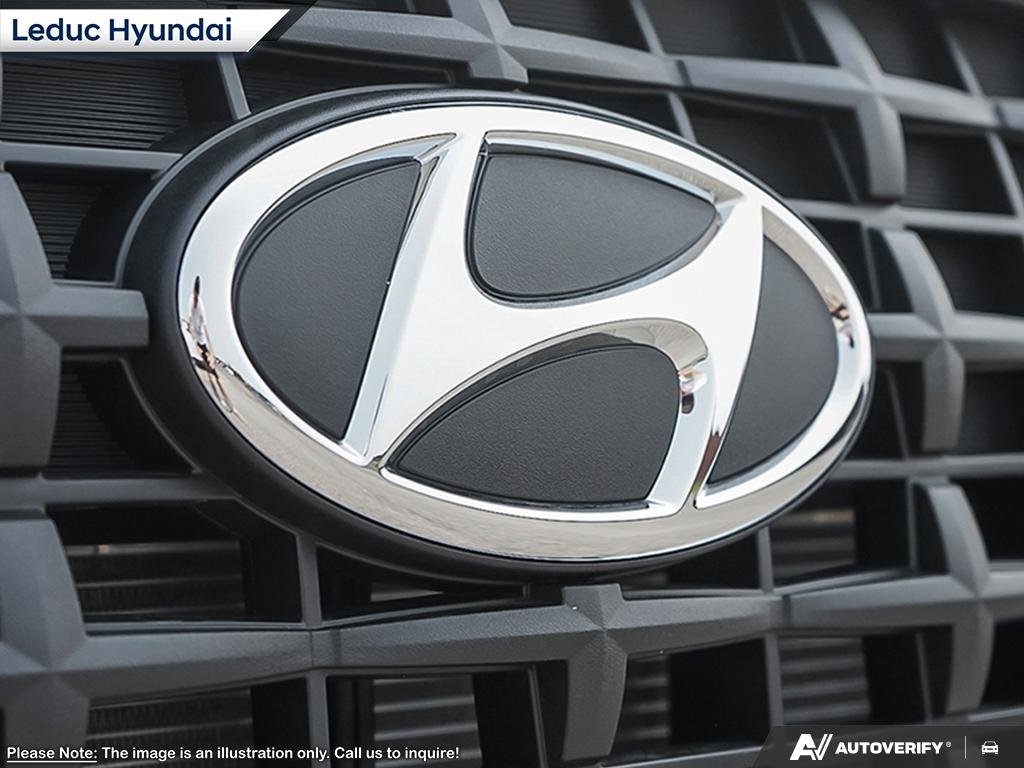 2026 Hyundai Venue Preferred Two-tone-8