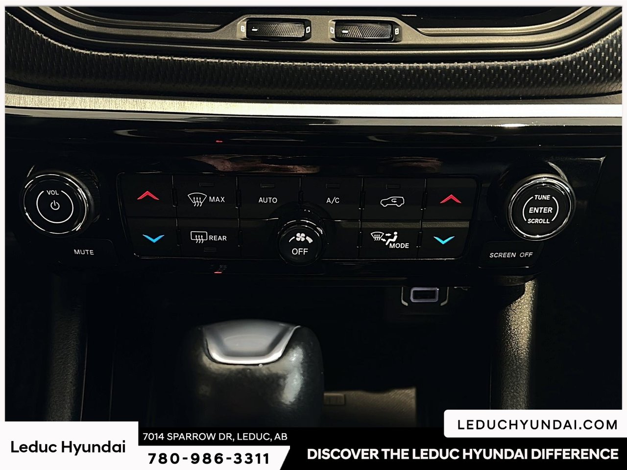 2025 Jeep Compass Trailhawk-24