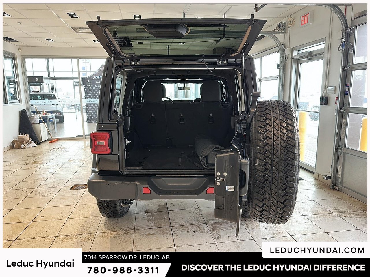 2019 Jeep Wrangler Unlimited Sahara-5