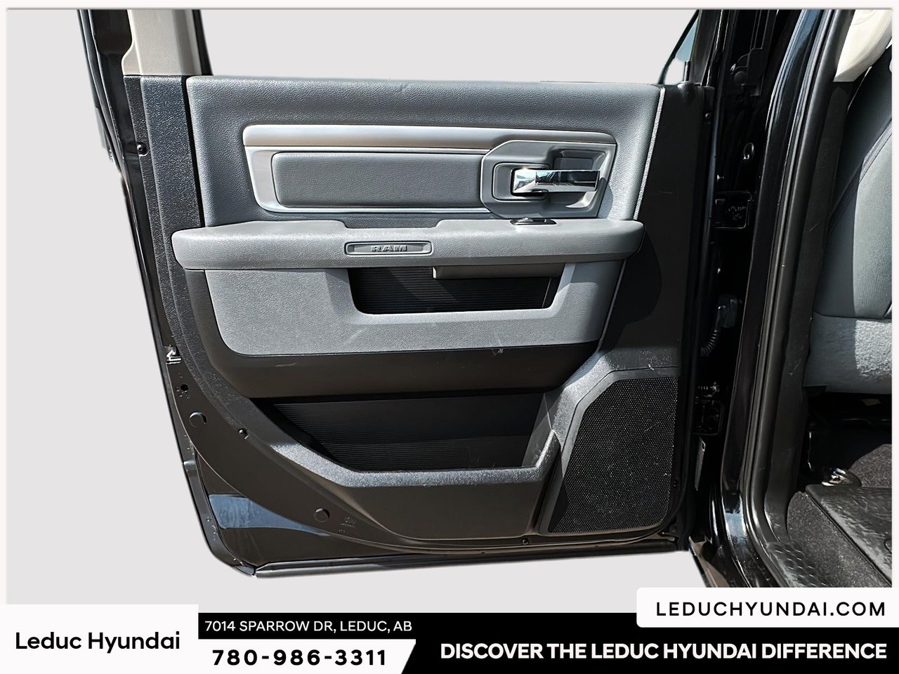 2019 Ram 1500 Classic SLT-11