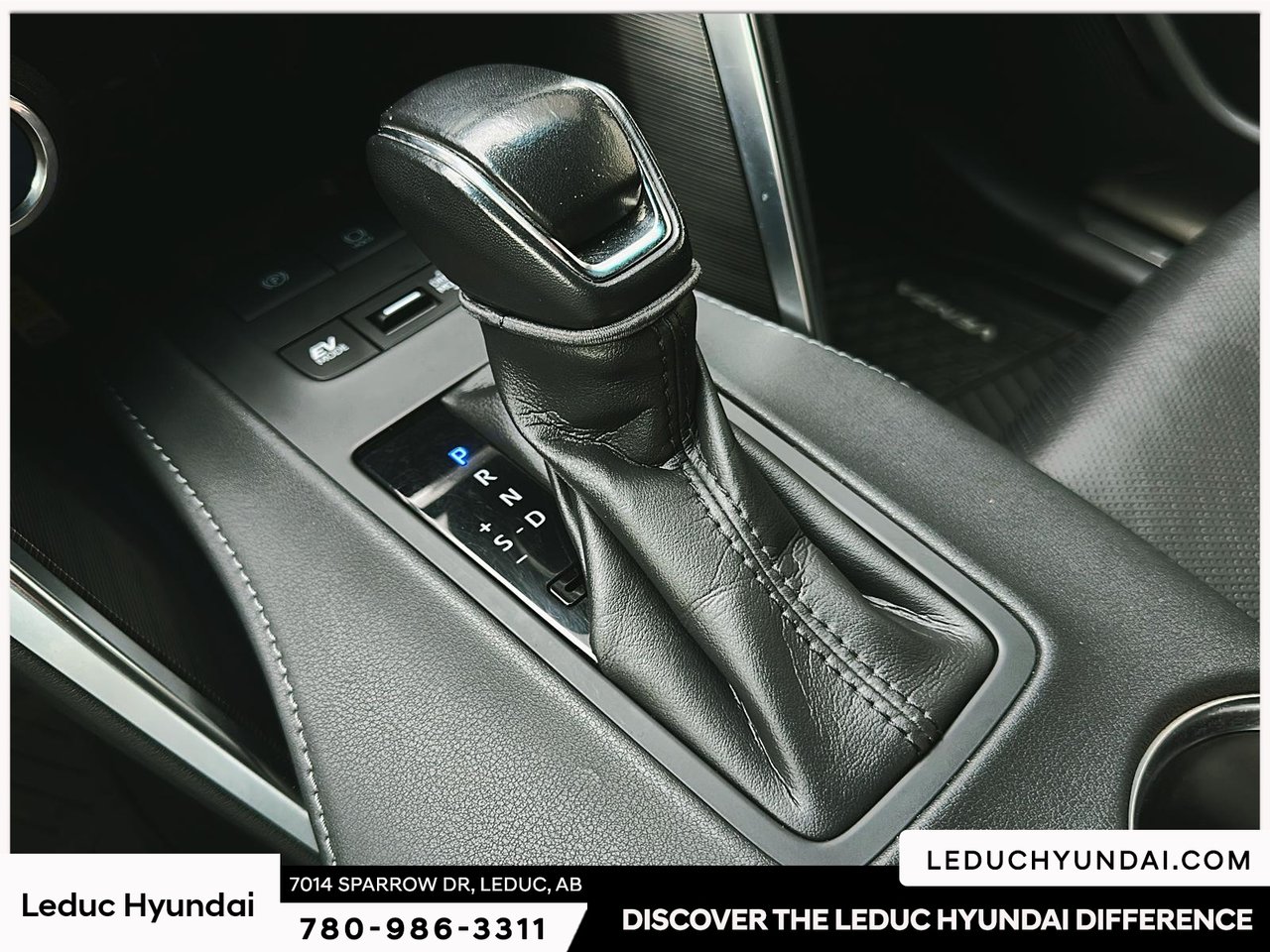 2021 Toyota Venza LE-19