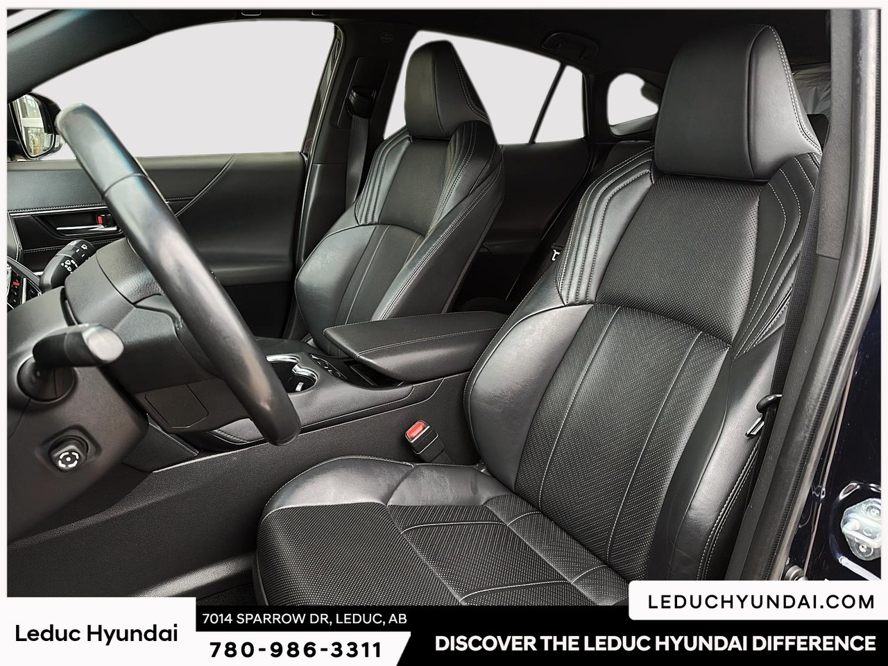 2021 Toyota Venza LE-8