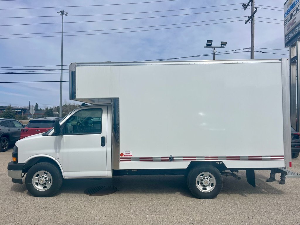 2025 Chevrolet Express Cutaway