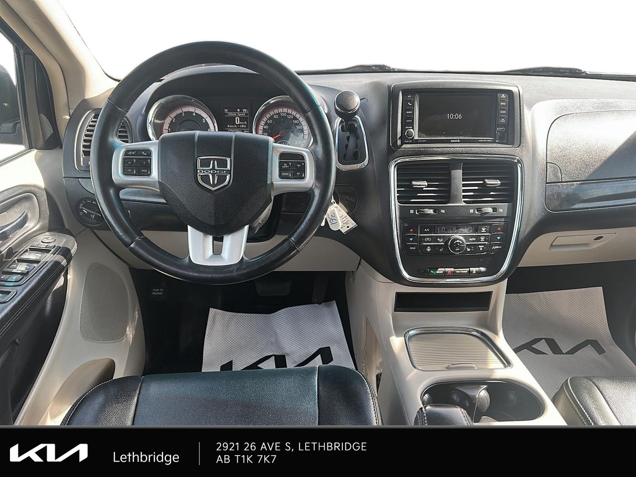 2017 Dodge Grand Caravan Crew-9