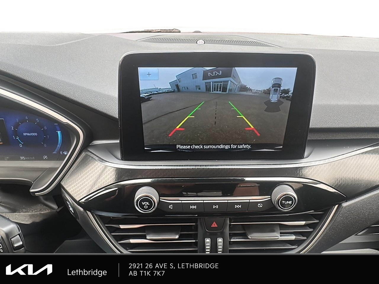 2022 Ford Escape SEL-17