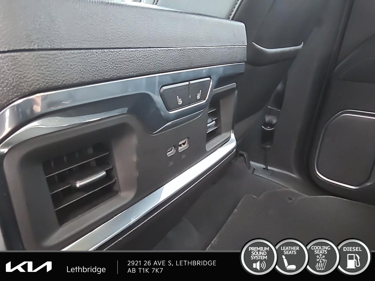 2025 GMC Sierra 1500 Denali-12