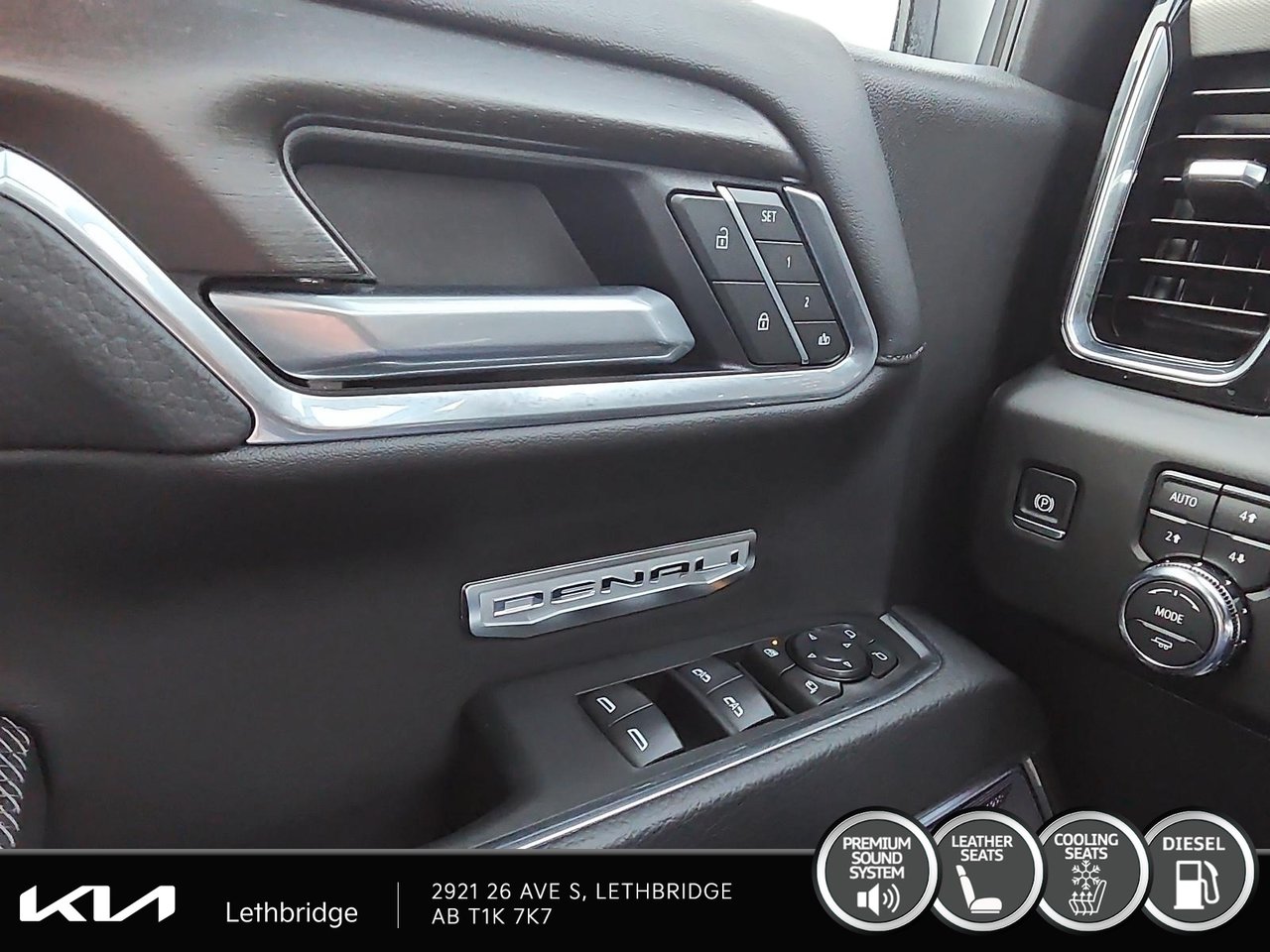 2025 GMC Sierra 1500 Denali-13