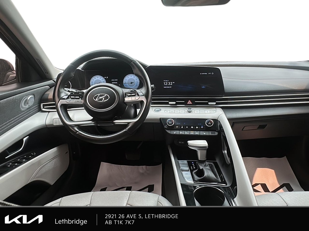 2023 Hyundai Elantra Luxury-9
