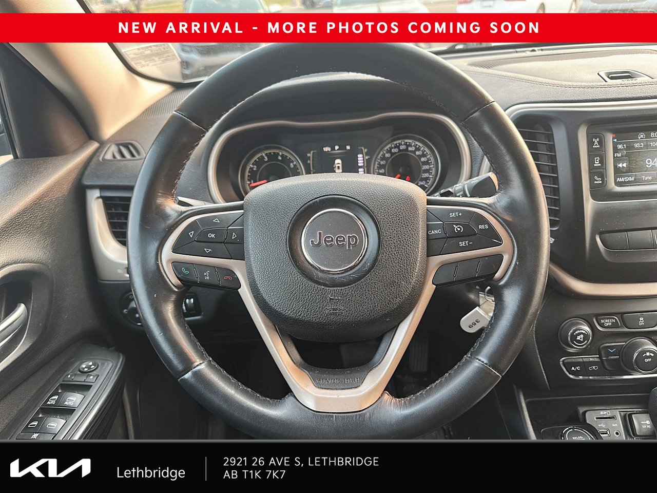 2015 Jeep Cherokee North-11
