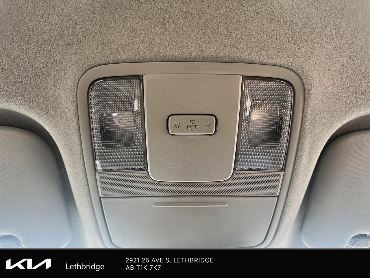 2023 Kia Forte-18