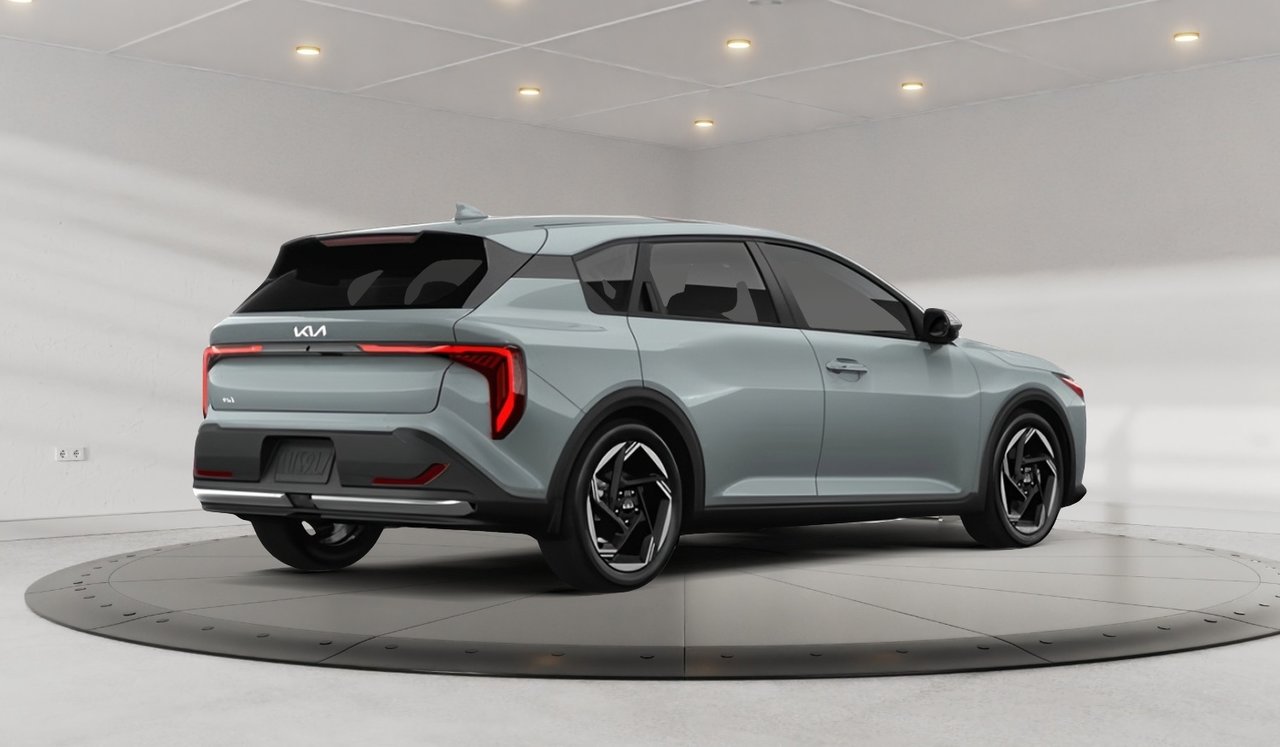 2026 Kia K4 Hatchback EX+-2