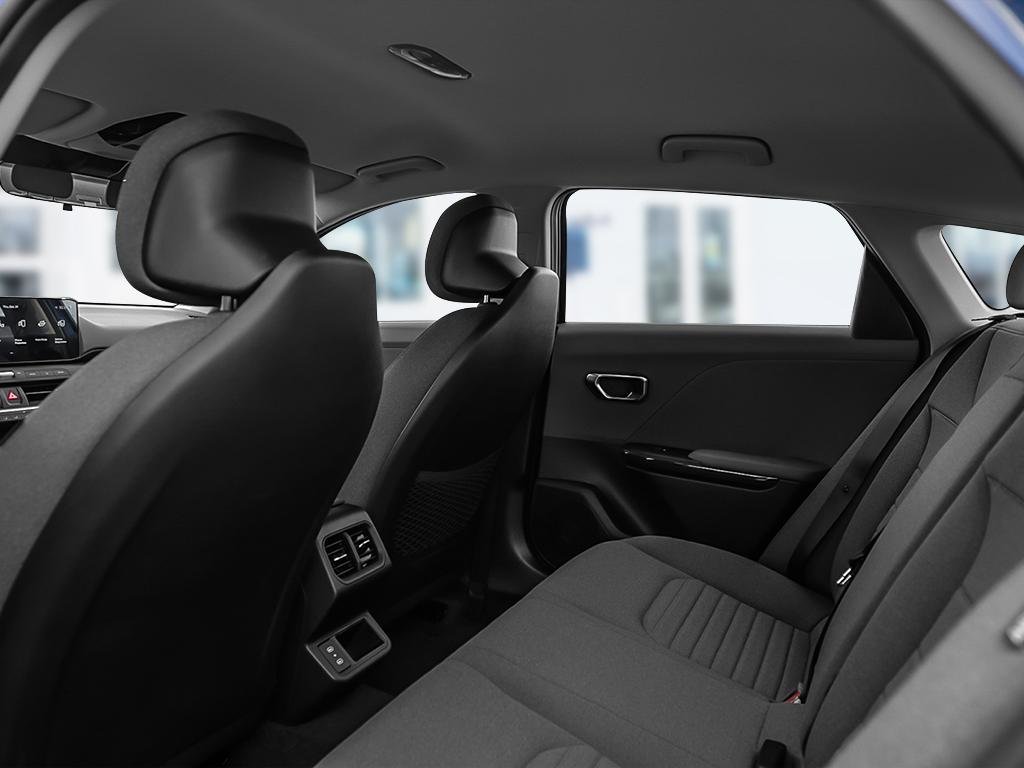 2025 Kia K4 EX-18