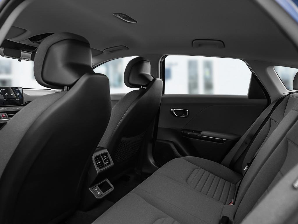 2025 Kia K4 EX-18