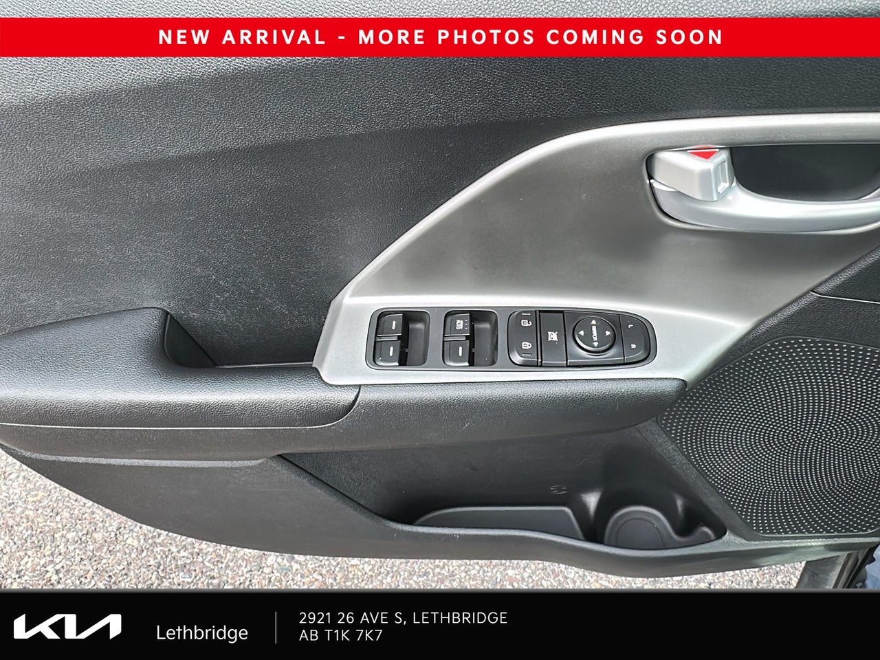 2022 Kia Niro L-10