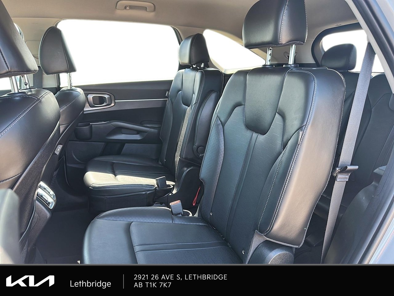 2025 Kia Sorento EX-8