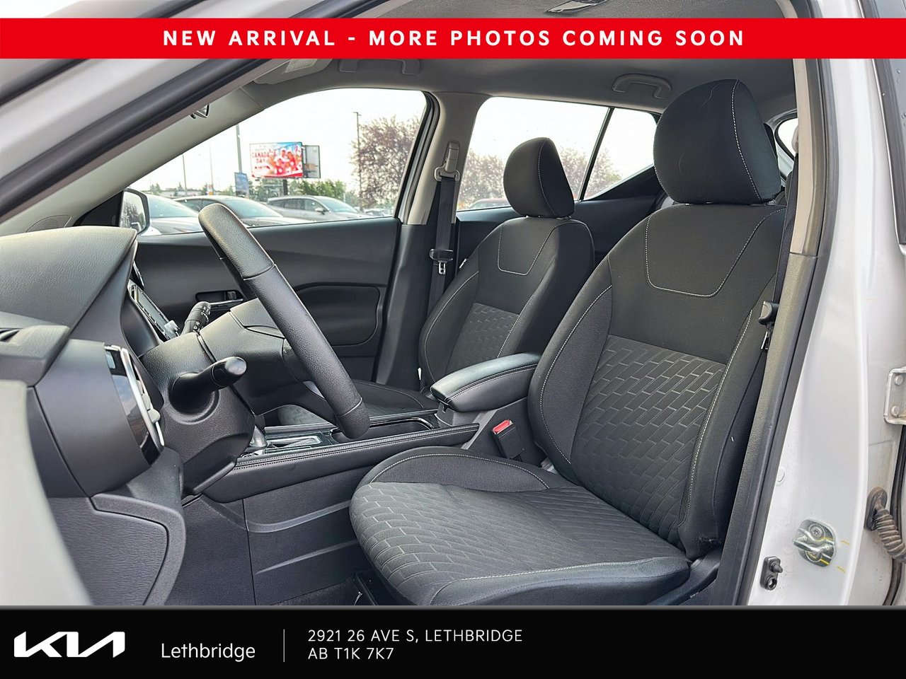 2025 Nissan Kicks Play S-7