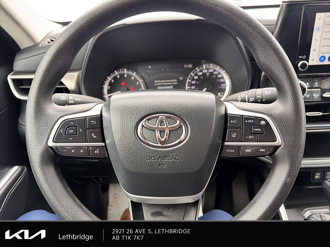 2024 Toyota Highlander LE-14