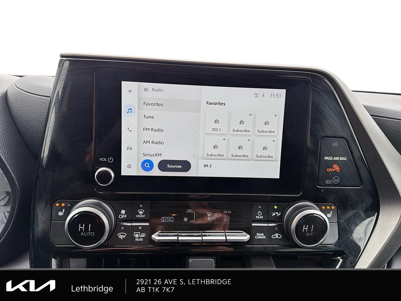 2024 Toyota Highlander LE-21