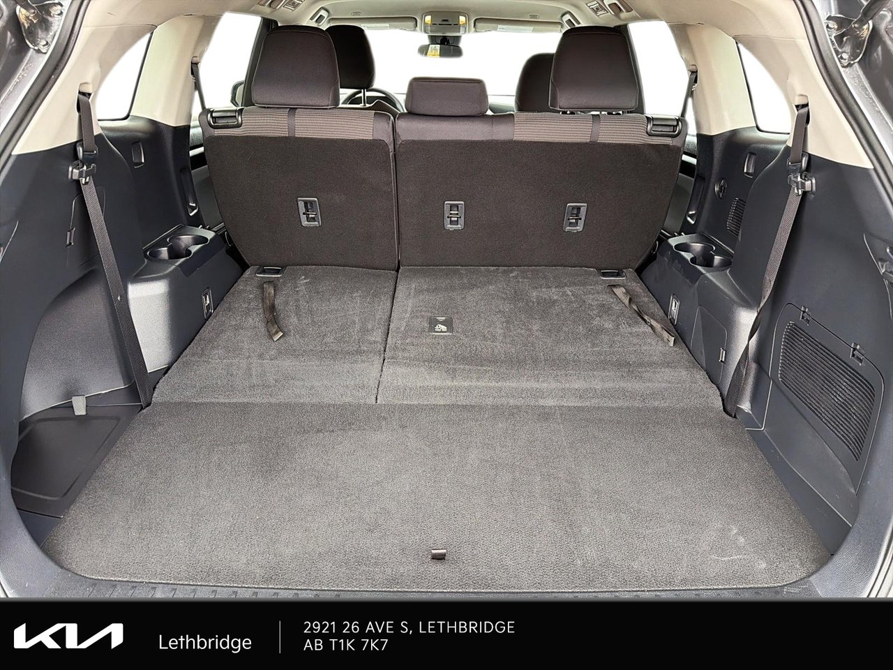 2024 Toyota Highlander LE-6