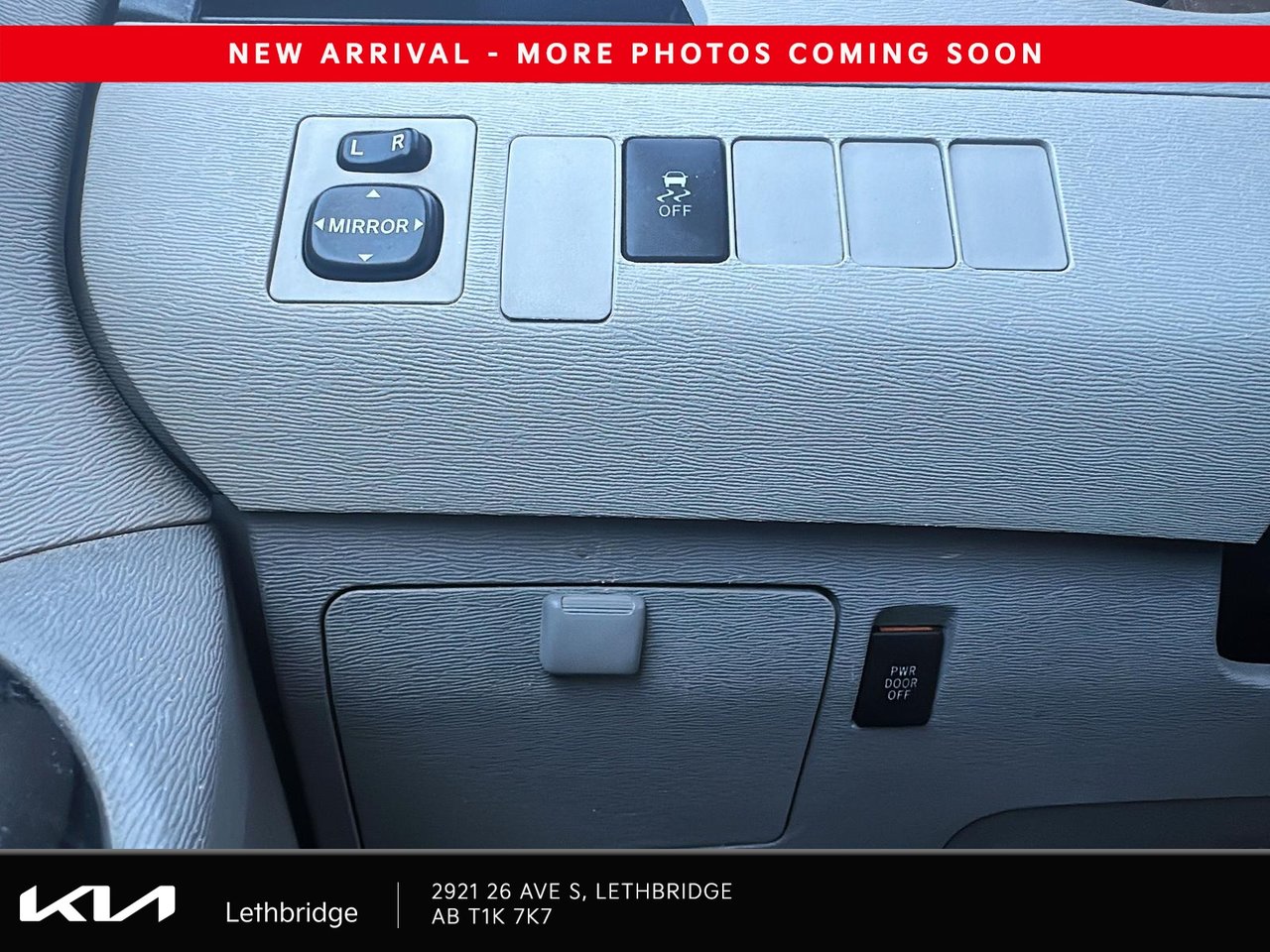 2013 Toyota Sienna LE-15