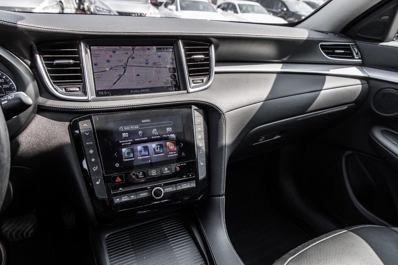 Used 2020 WHITE INFINITI ESSENTIAL / NAVI-GPS / CAMERA 360 / CUIR / MAGS-19 image 20