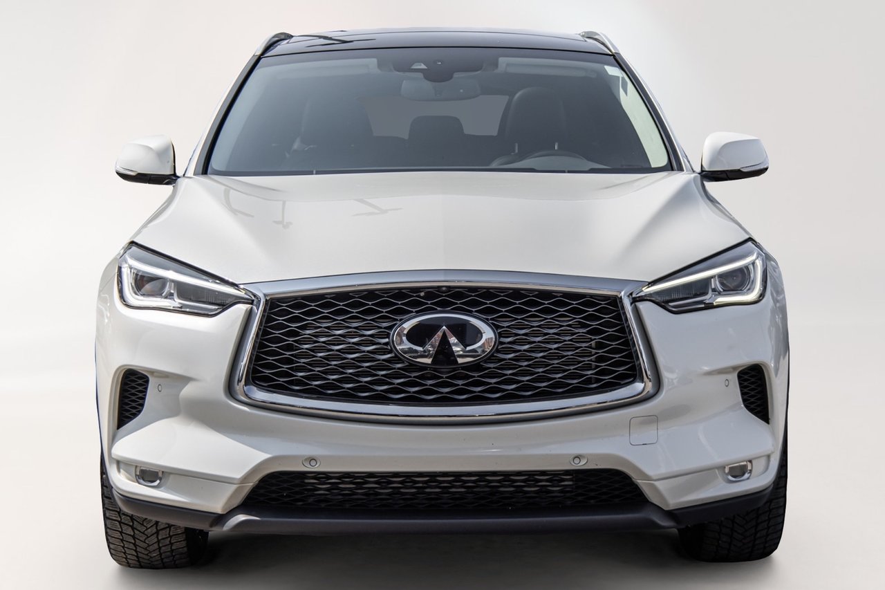 Used 2020 WHITE INFINITI ESSENTIAL / NAVI-GPS / CAMERA 360 / CUIR / MAGS-19 image 2