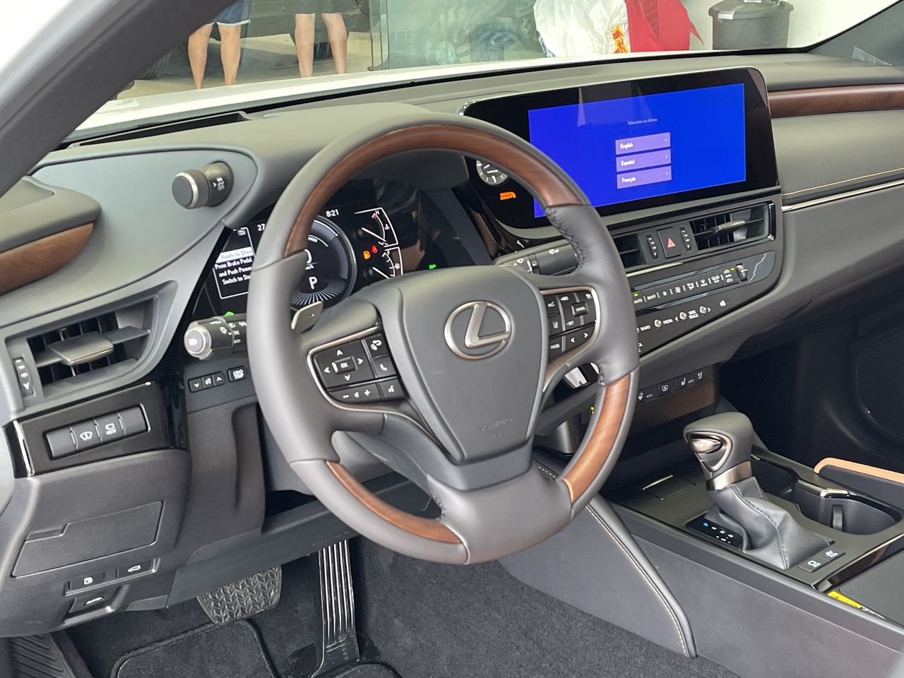 New 2023 Eminent White Pearl Lexus 300 image 22
